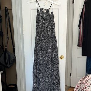 Universal Thread Black and White Maxi Dress